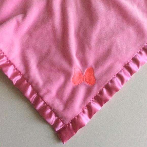 Disney Minnie Mouse Security Comfort Blanket - Picture 3 of 9